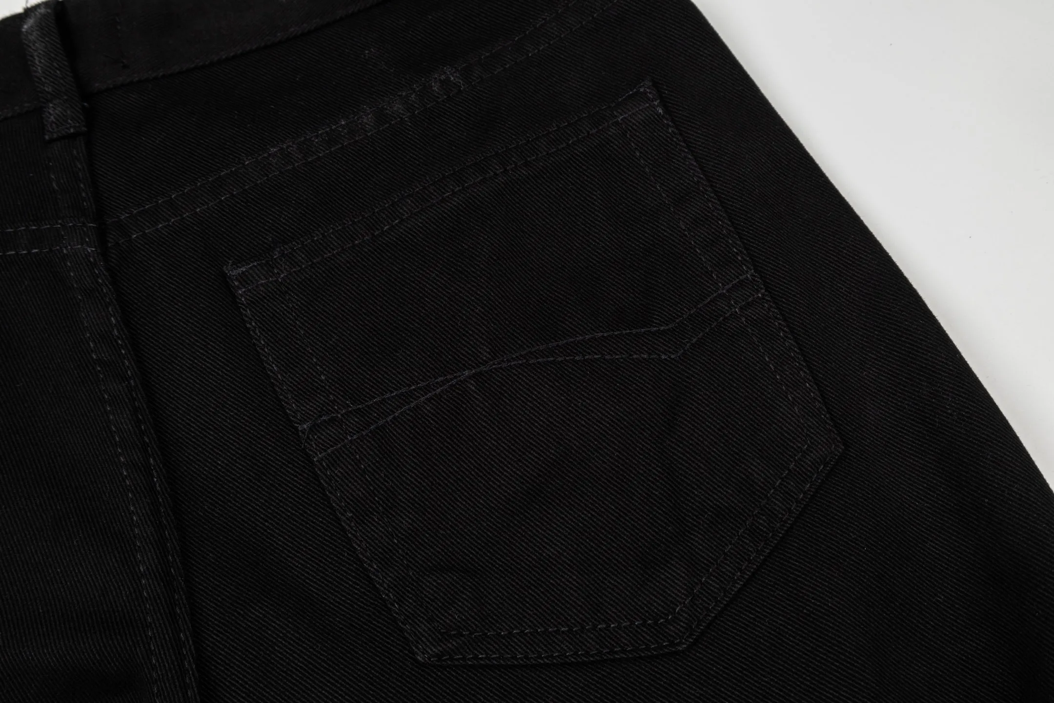 Balenciaga Classic Balenciaga ， ， ， 。 ， ， 。 ， ， 。 ， Versatile， 。 ：1907# ：Black Size：28 30 32 34 36